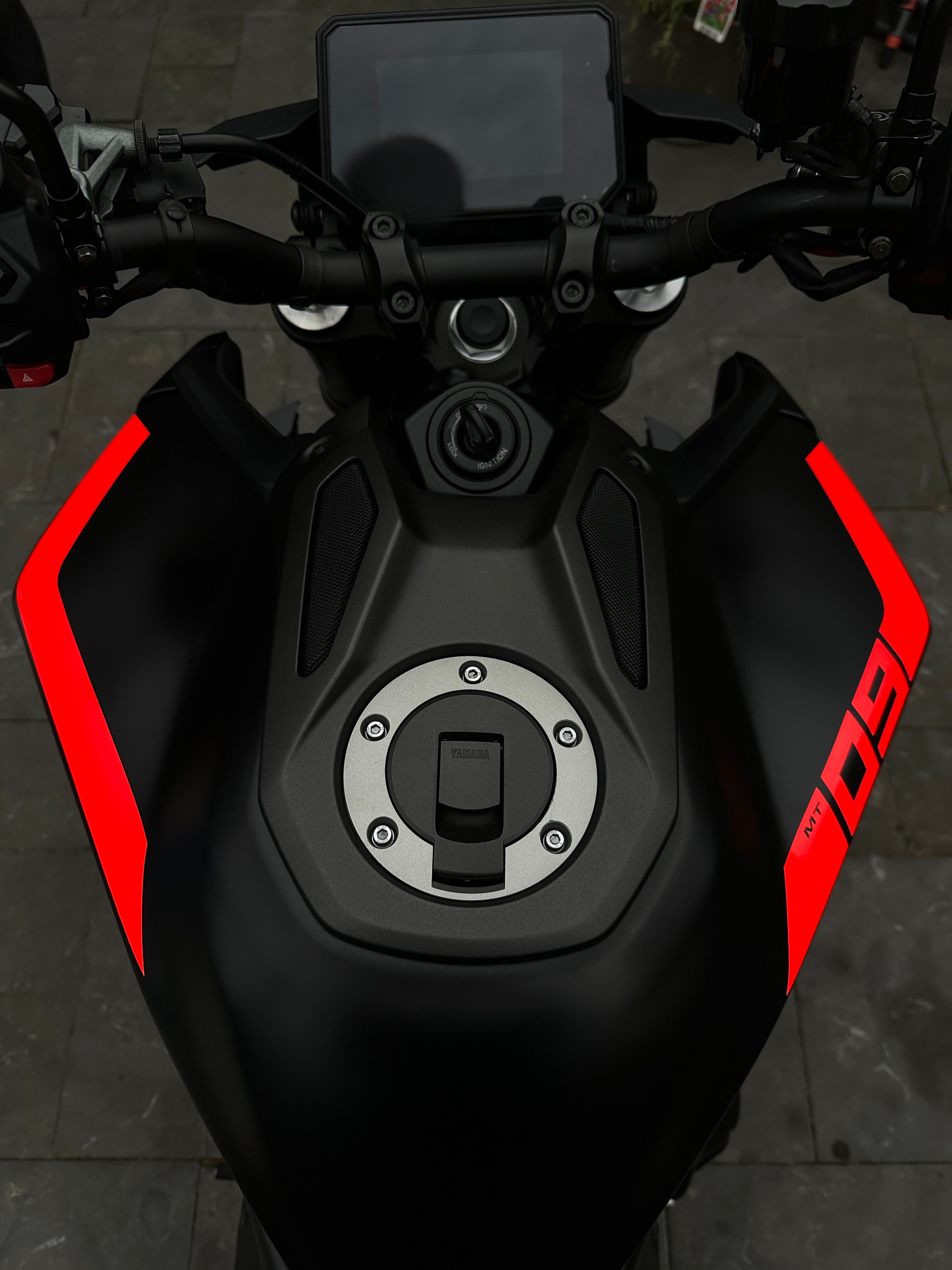 Yamaha MT09 Tank Sticker 1.0 (2024-2025)