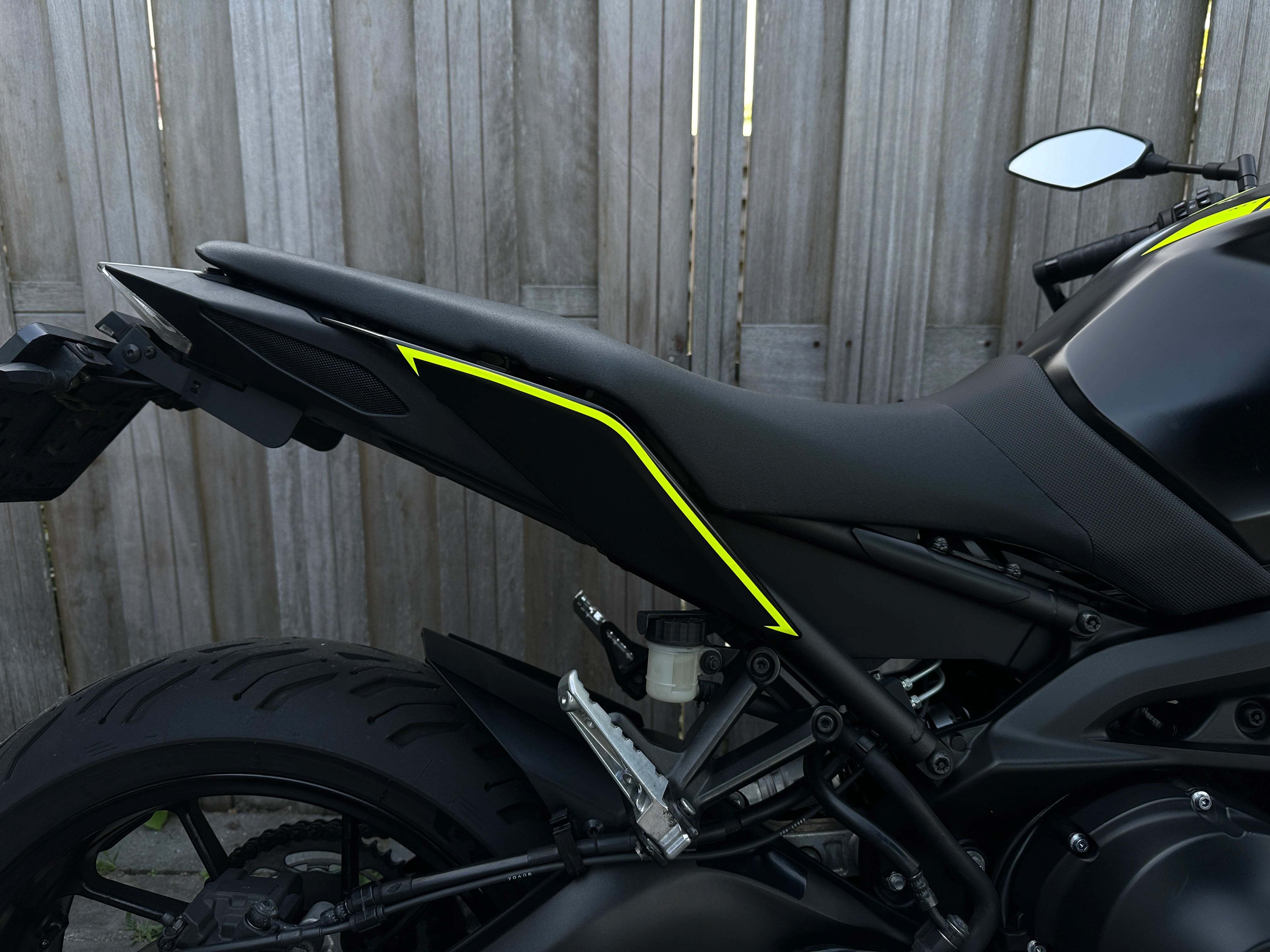 Yamaha MT09 Rear Seat Fender Sticker 2.0