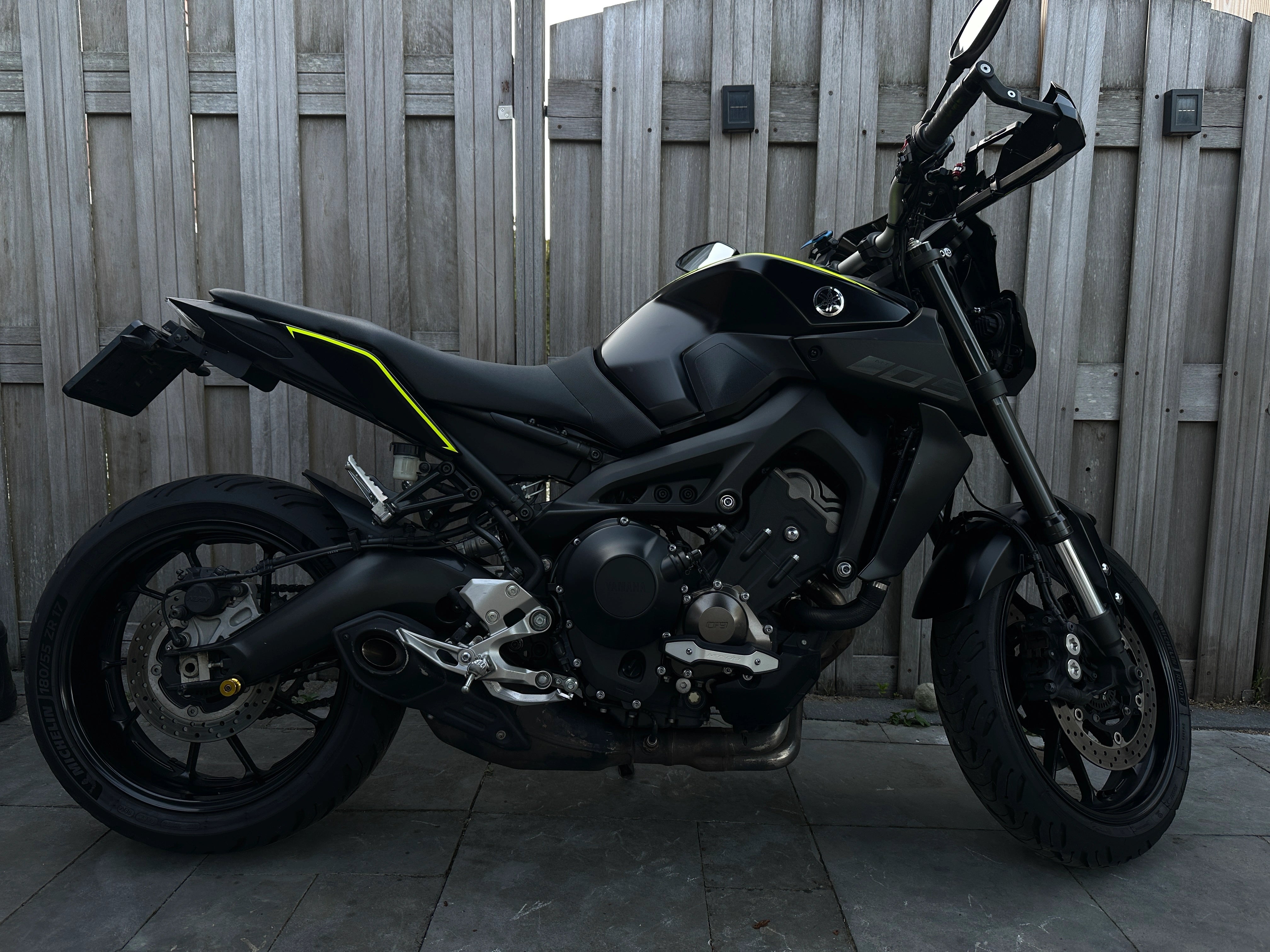 Yamaha MT09 Rear Seat Fender Sticker 2.0