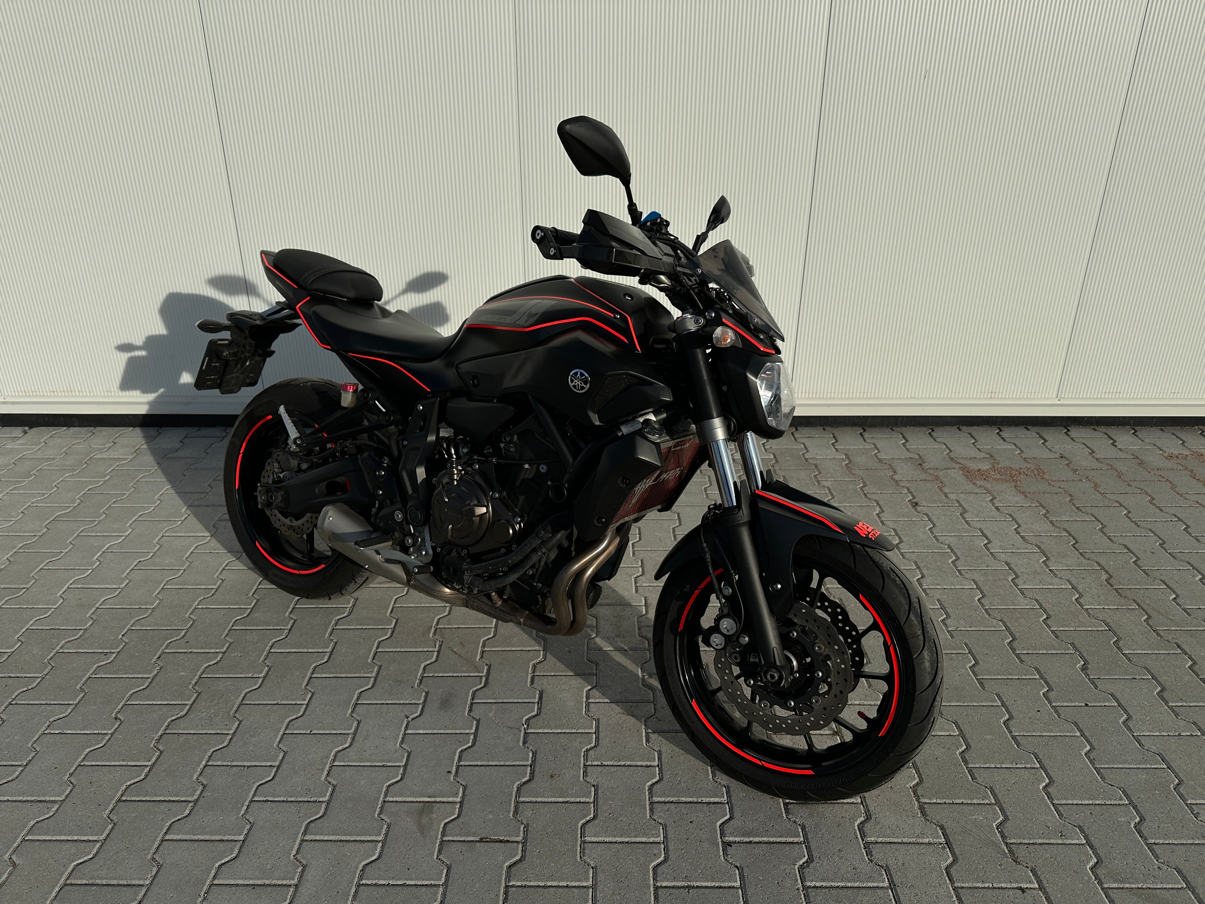 Yamaha MT07 Nero Sticker Set (2013-2017)
