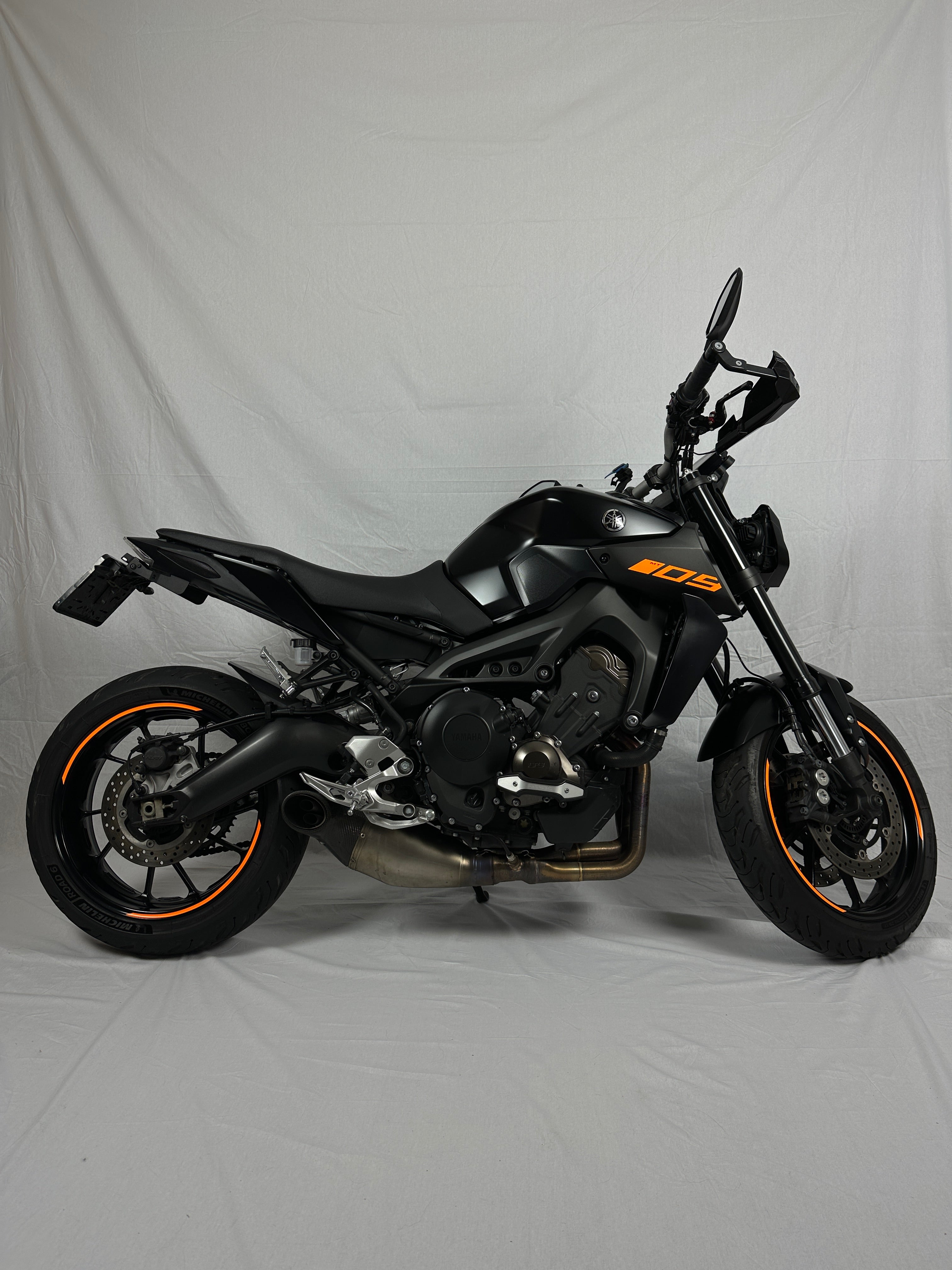 Yamaha MT09 Air Scoop Sticker 1.0