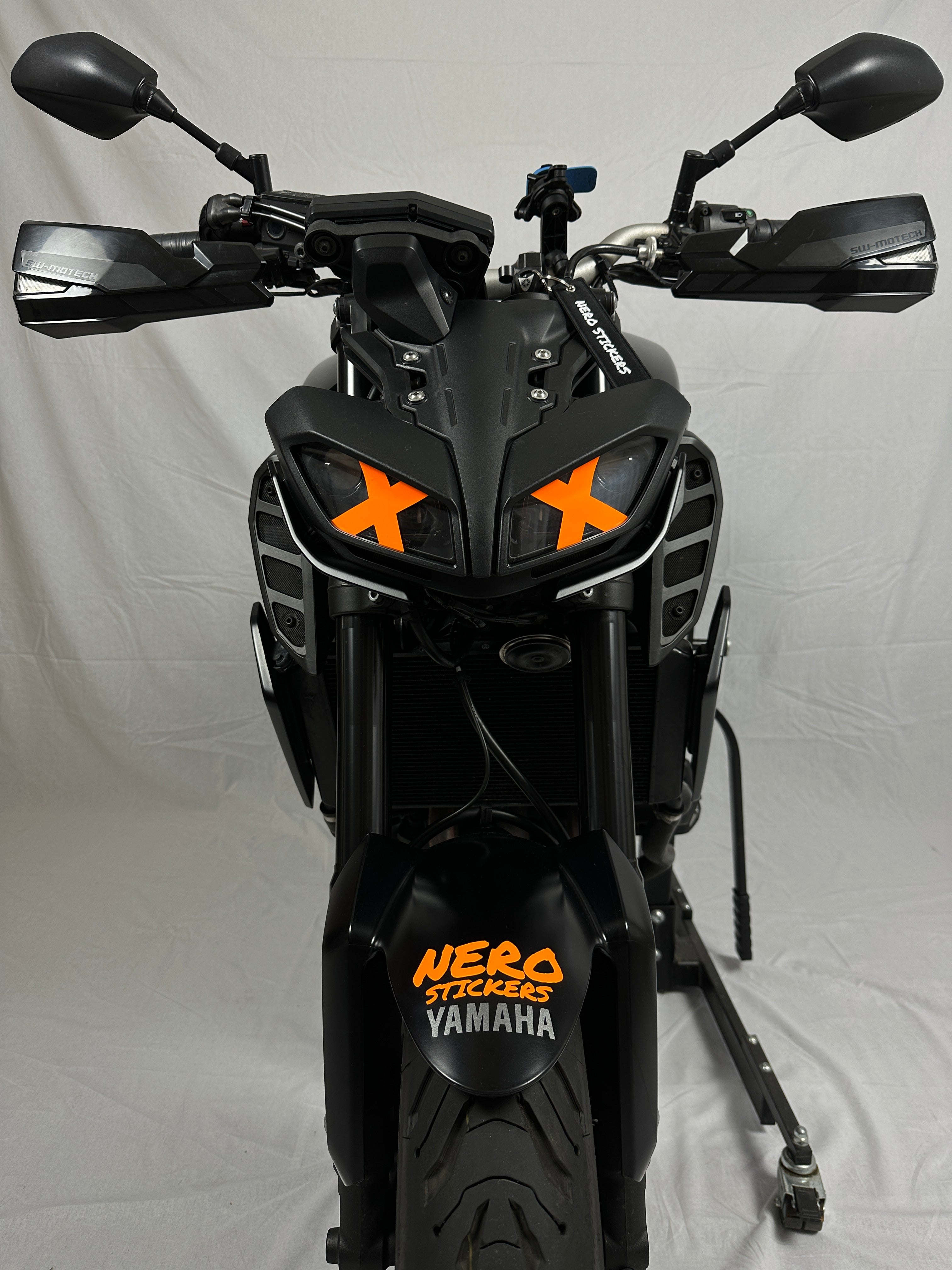 Yamaha MT09 Headlight X 1.0