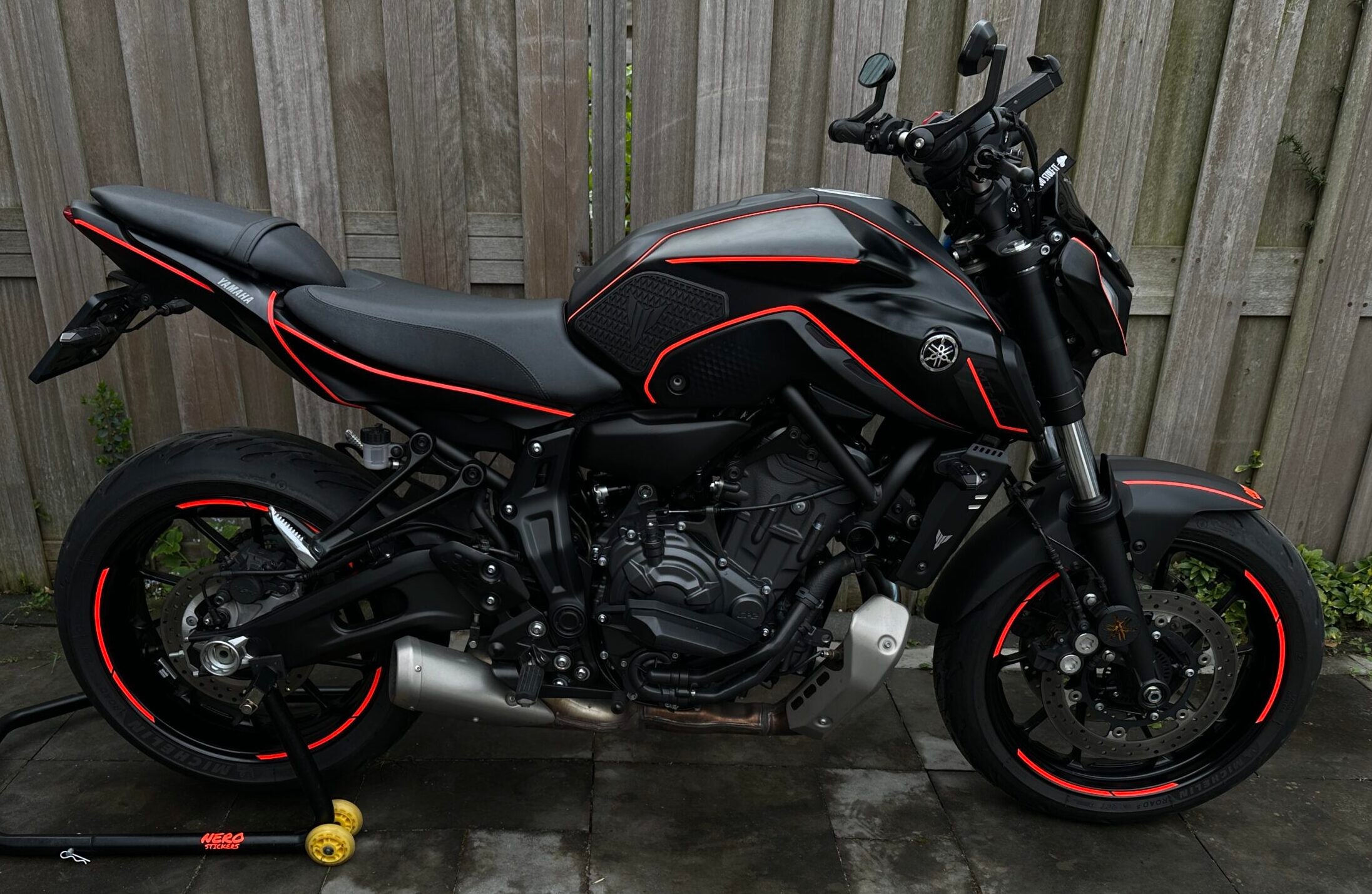 Yamaha MT07 Nero Sticker Set (2021-2024)