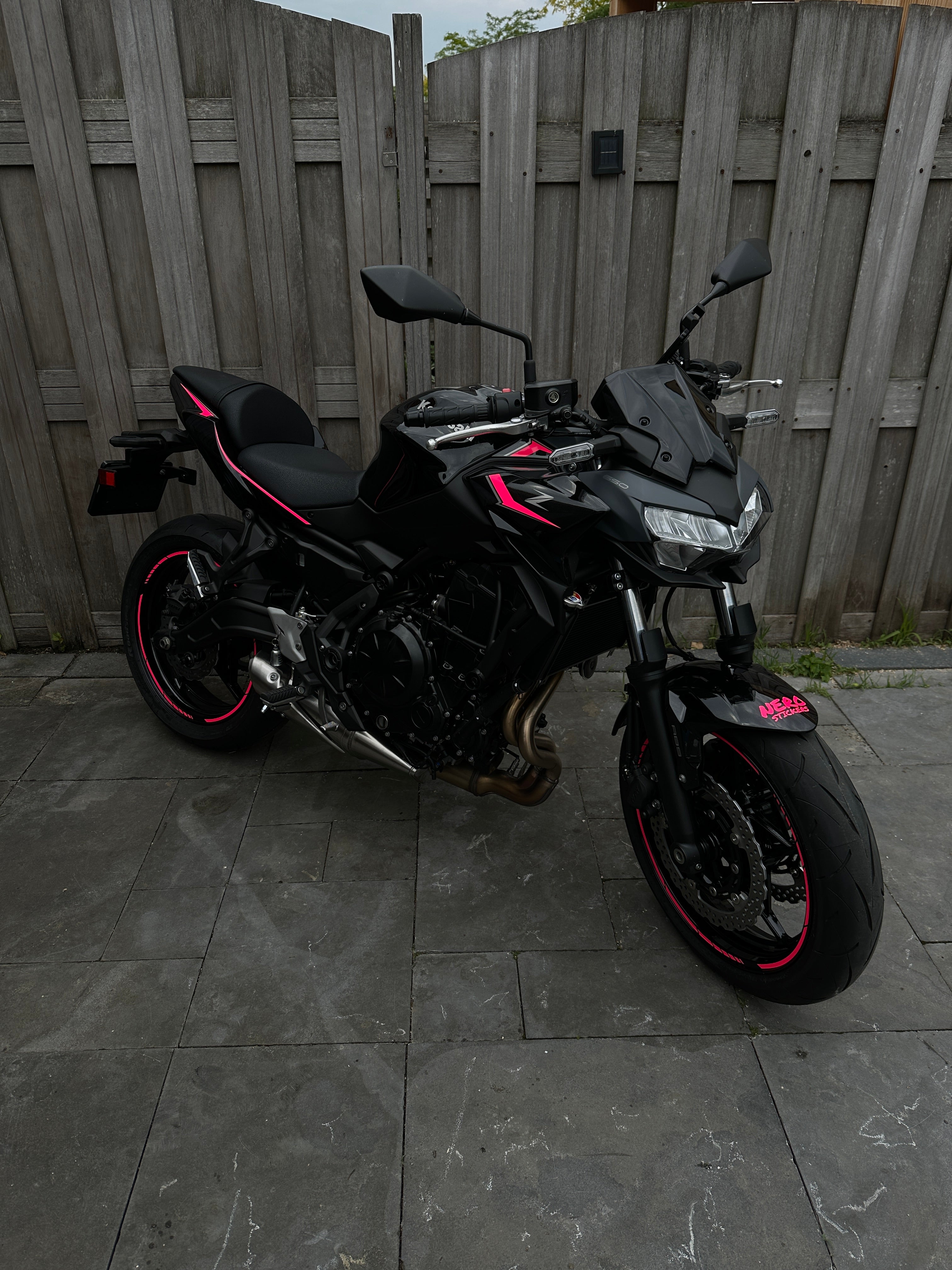 Full Kawasaki Z650 (2025) Stock Sticker Set