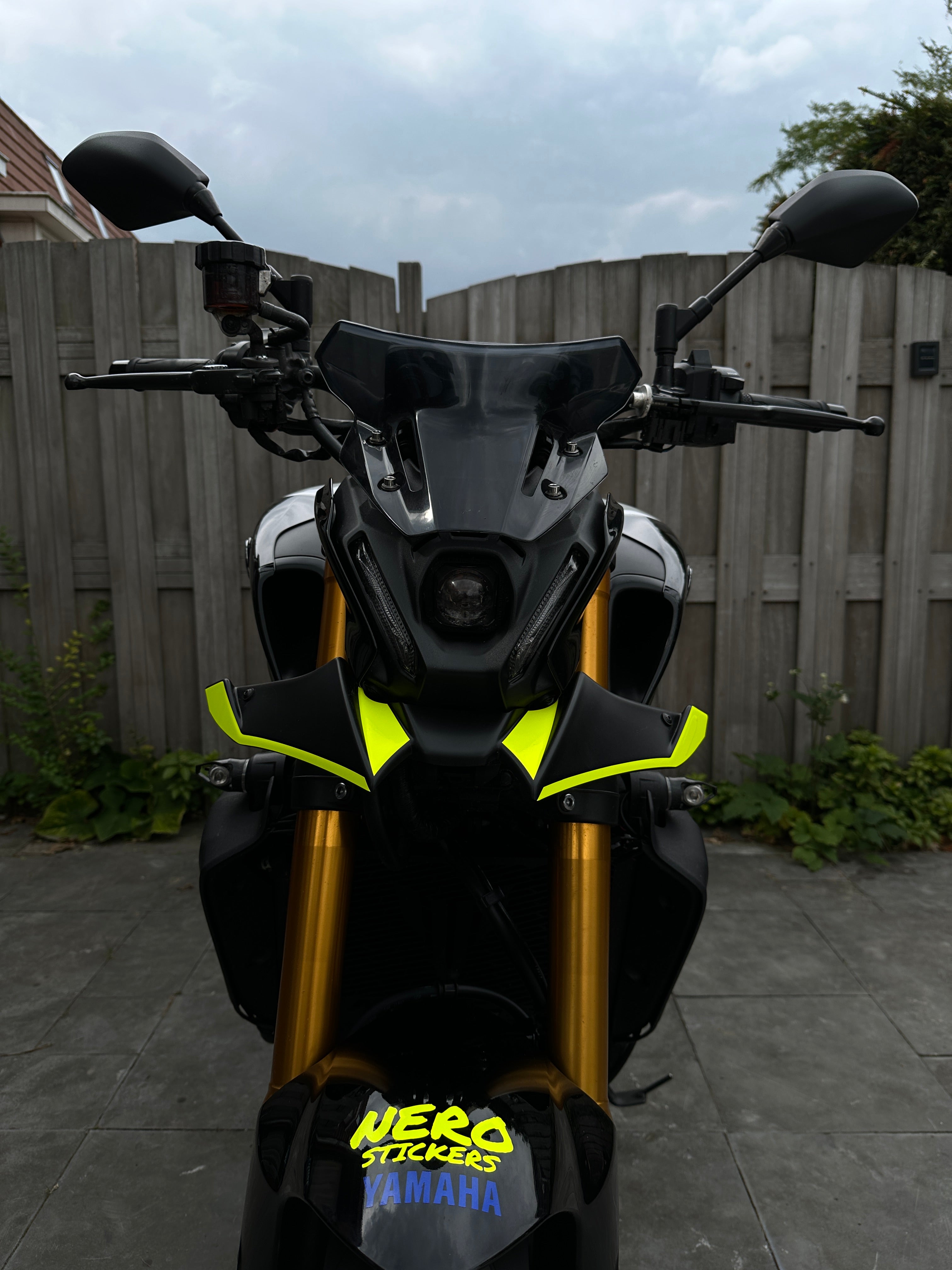 Yamaha MT09 Front Spoiler Sticker 5.0