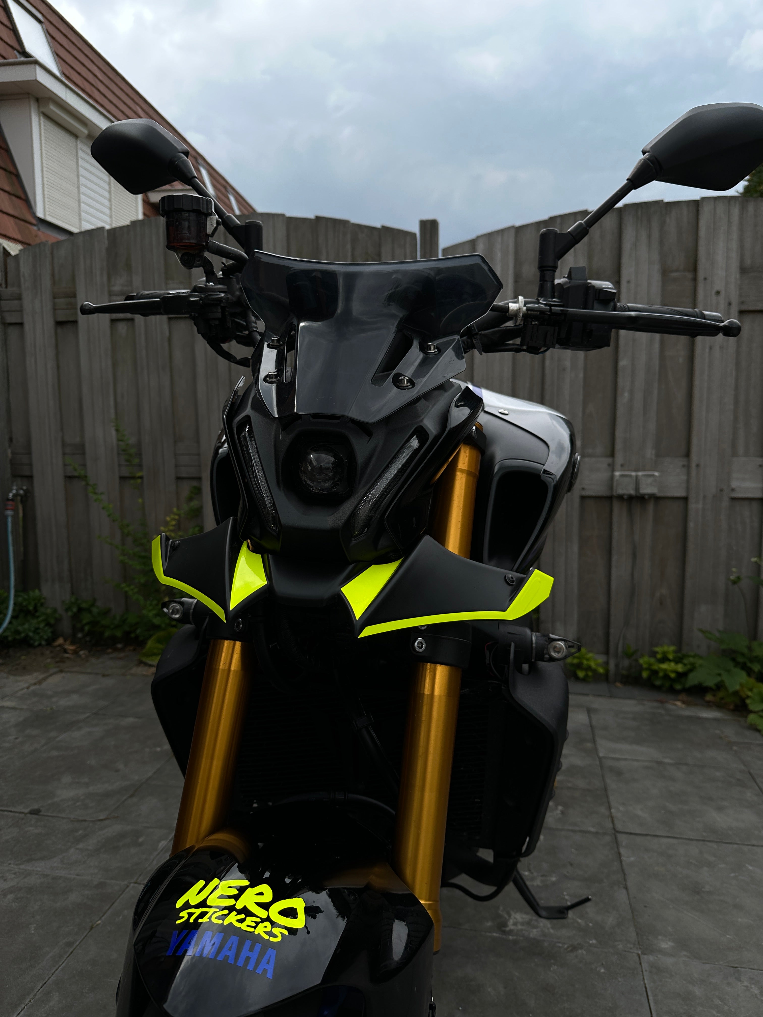 Yamaha MT09 Front Spoiler Sticker 5.0