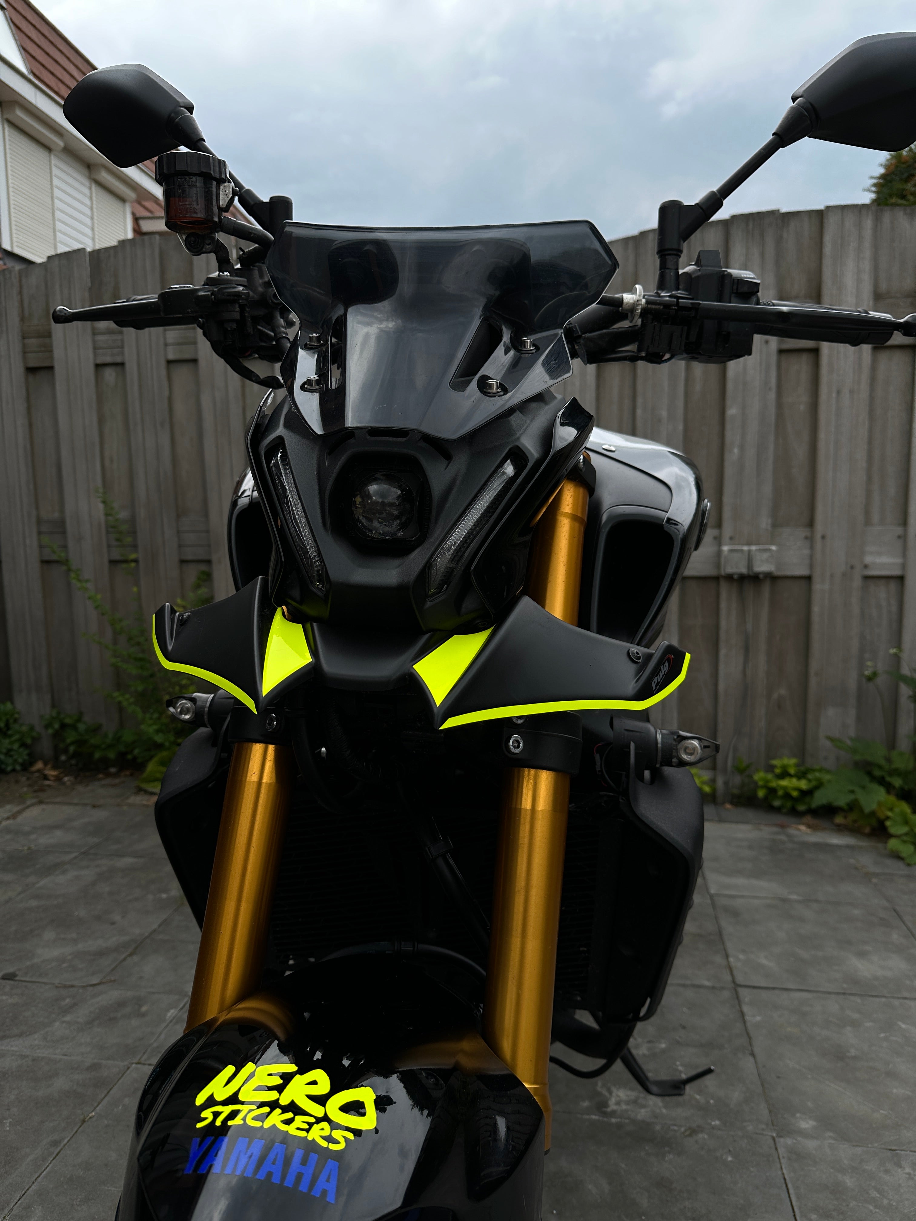 Yamaha MT09 Front Spoiler Sticker 6.0