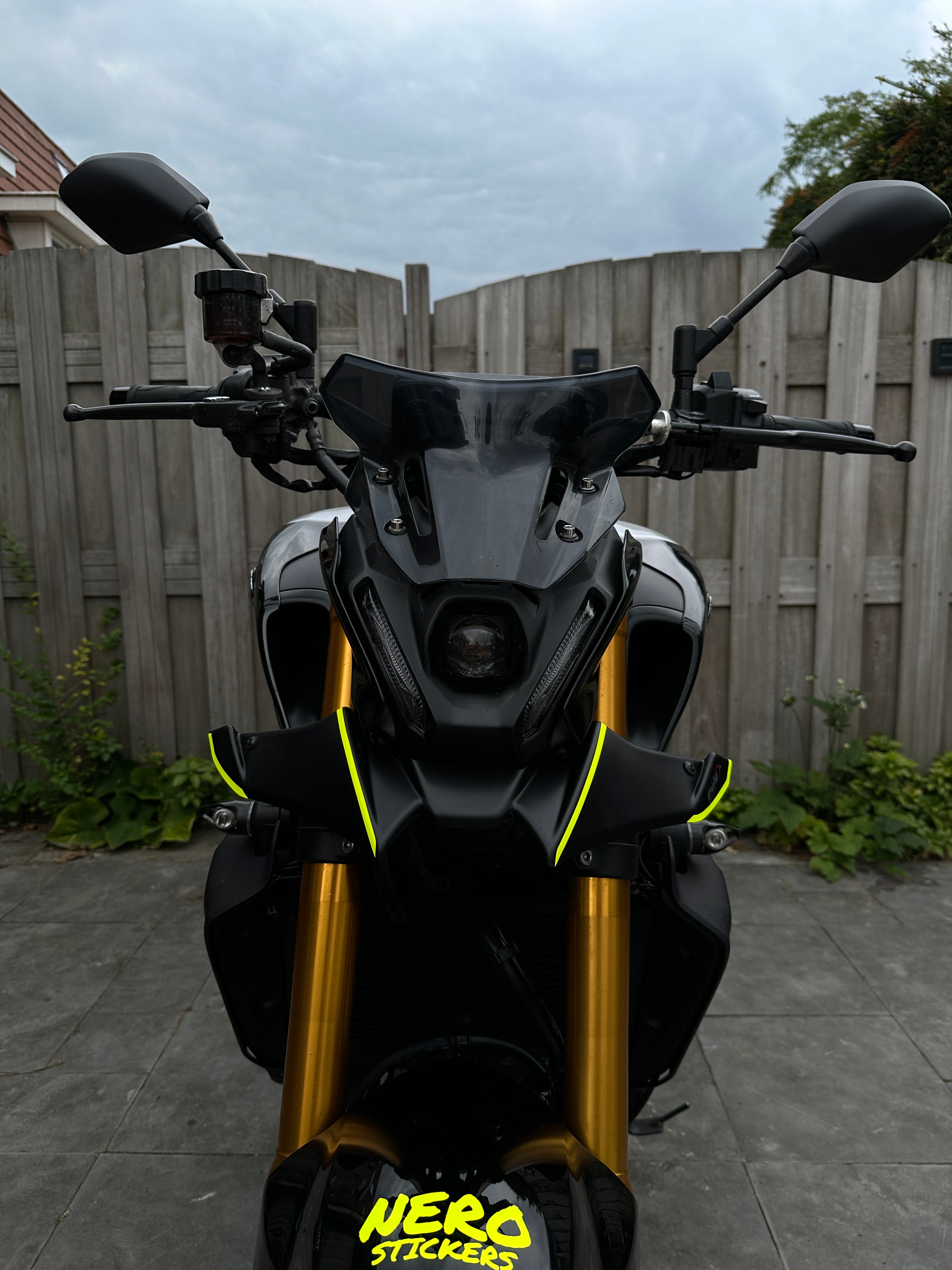 Yamaha MT09 Front Spoiler Sticker 8.0