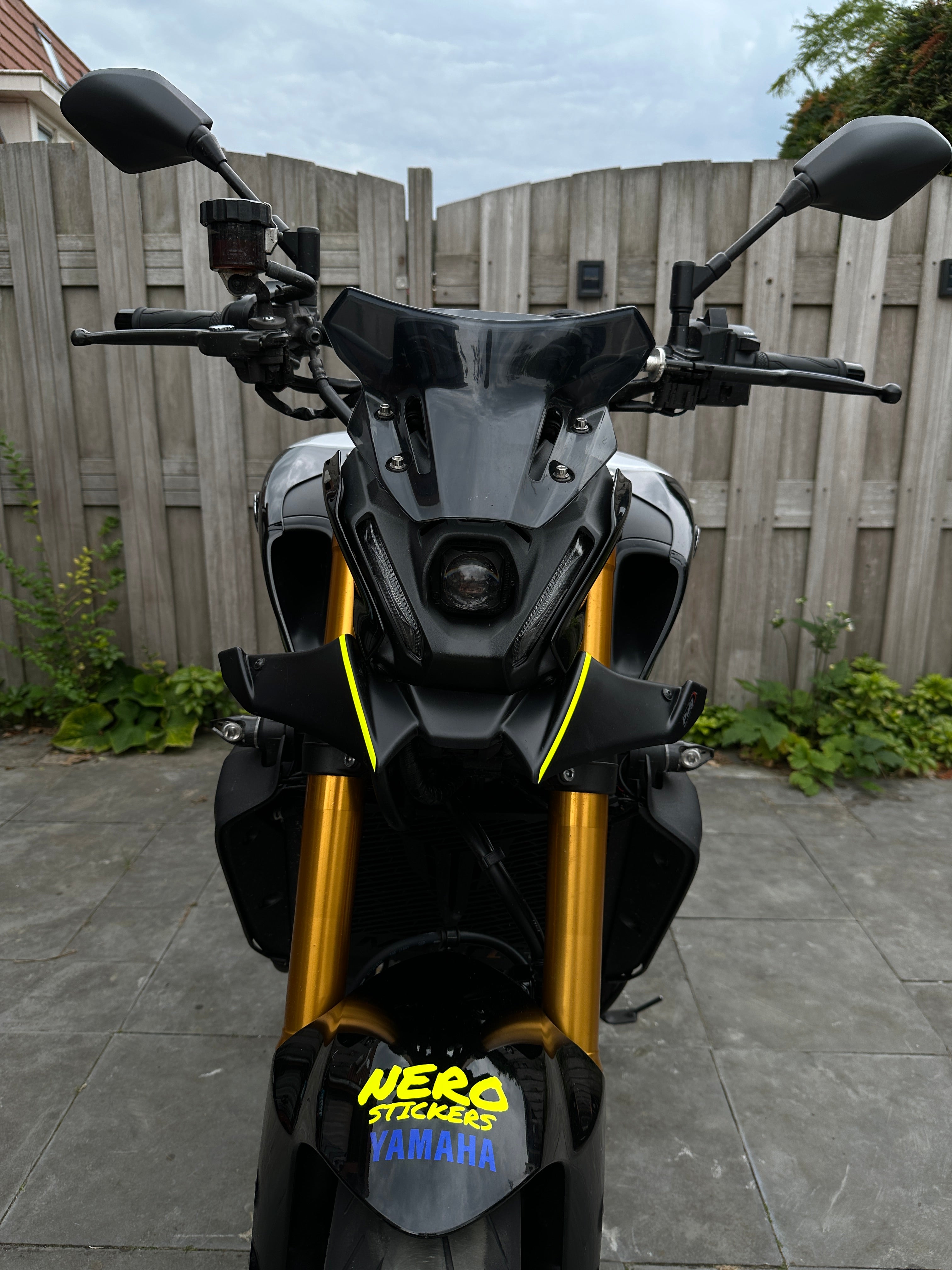 Yamaha MT09 Front Spoiler Sticker 9.0