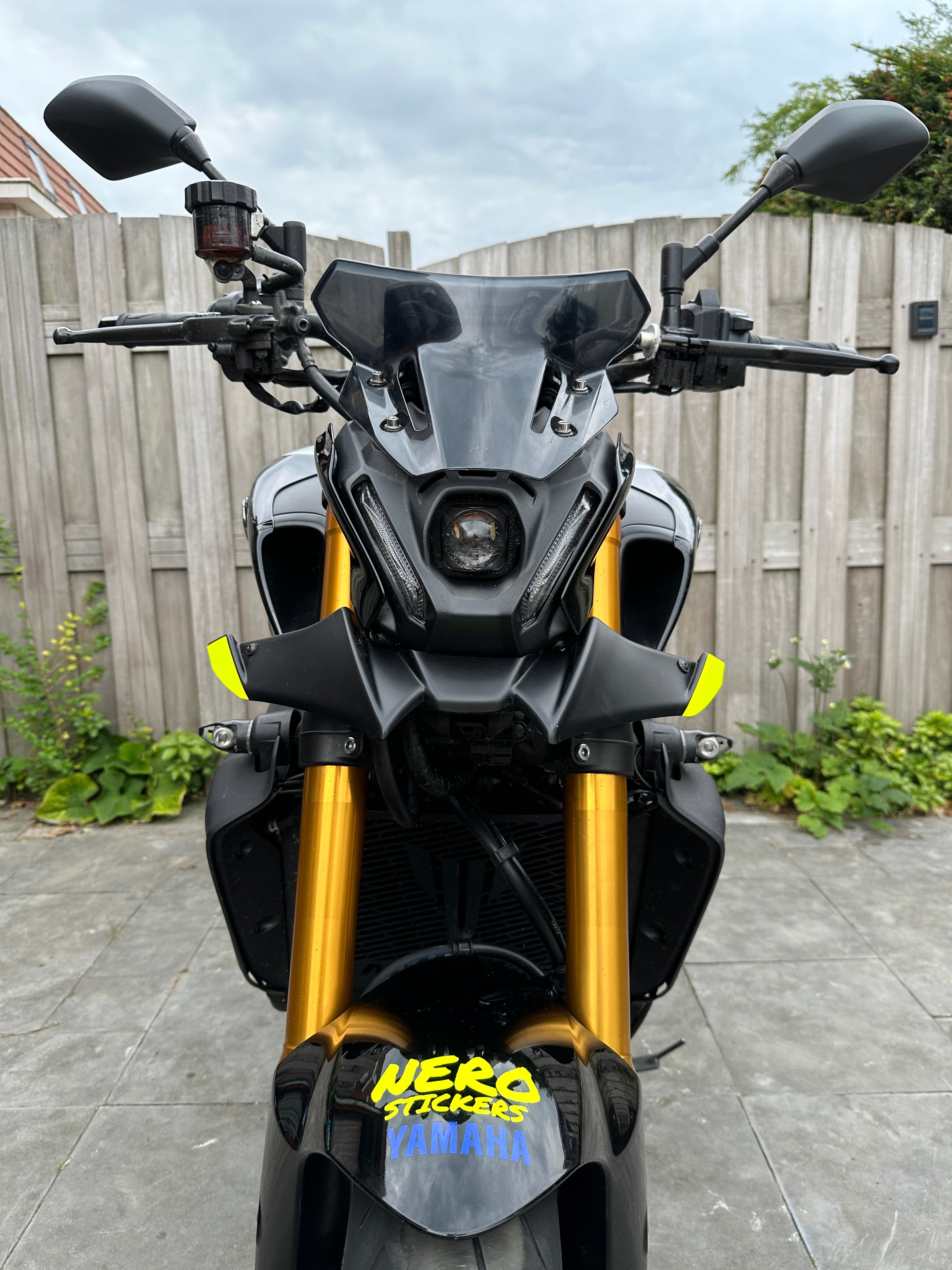 Yamaha MT09 Front Spoiler Sticker 11.0