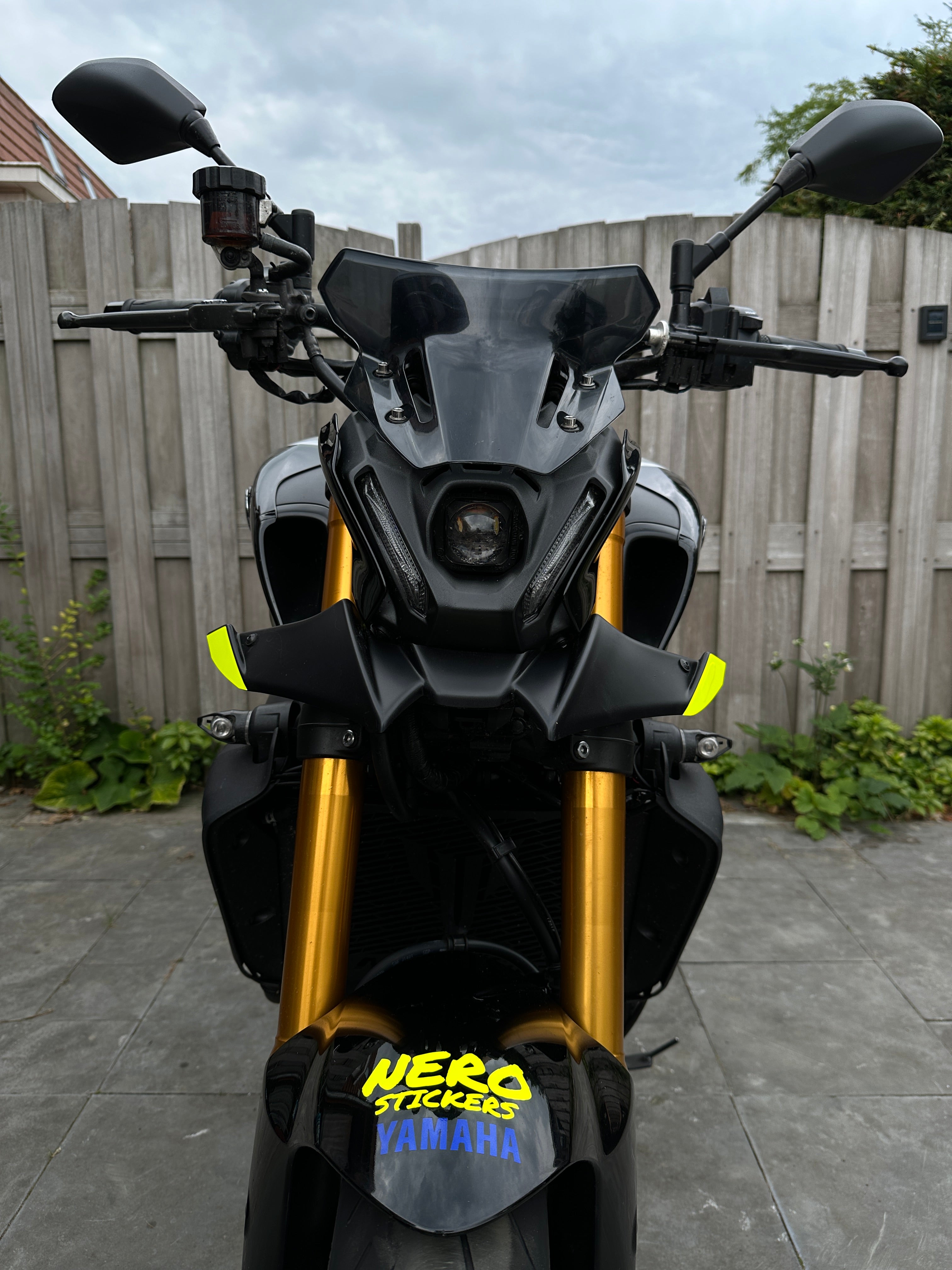 Yamaha MT09 Front Spoiler Sticker 11.0