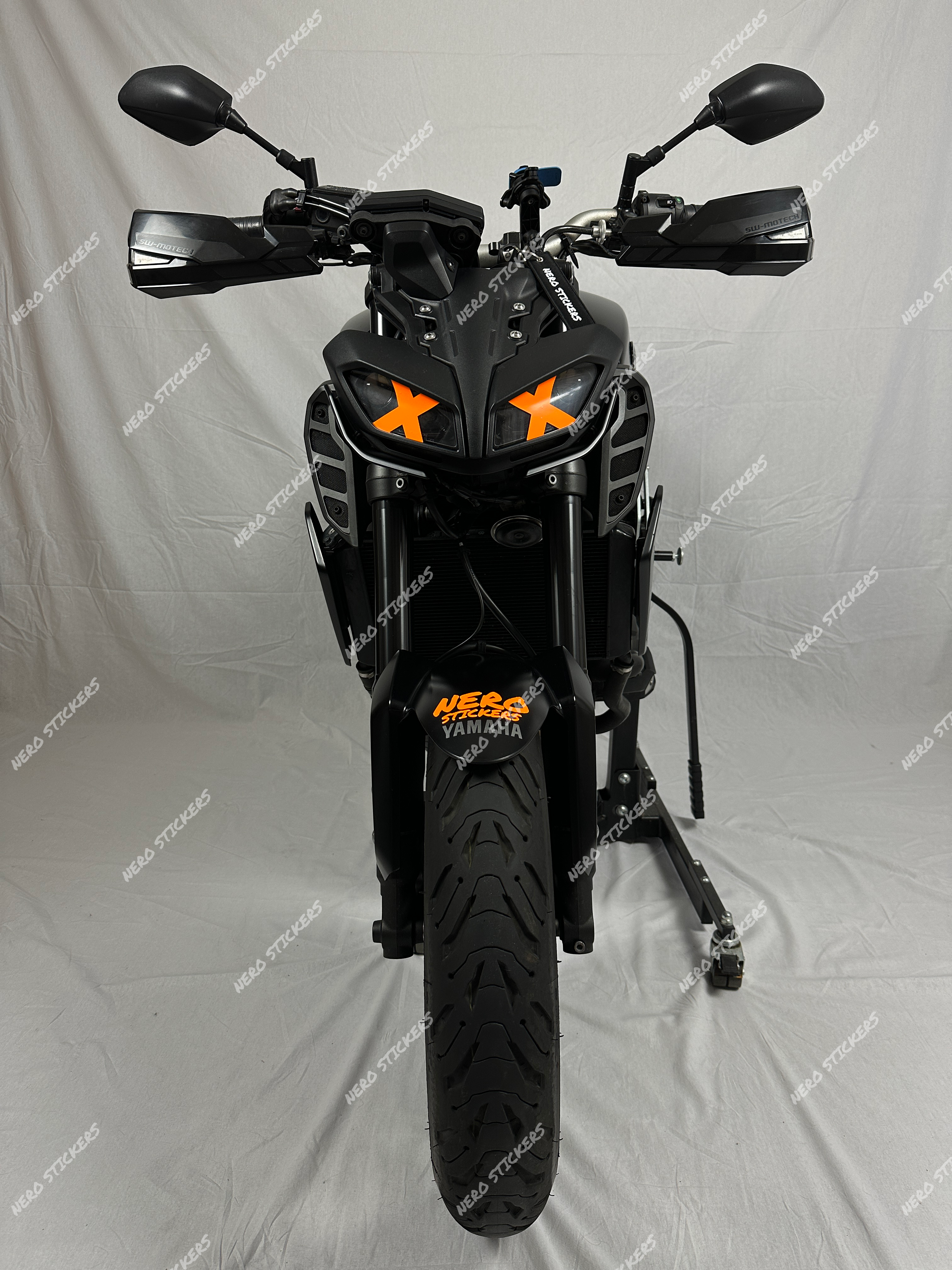 Yamaha MT09 Headlight X 1.0