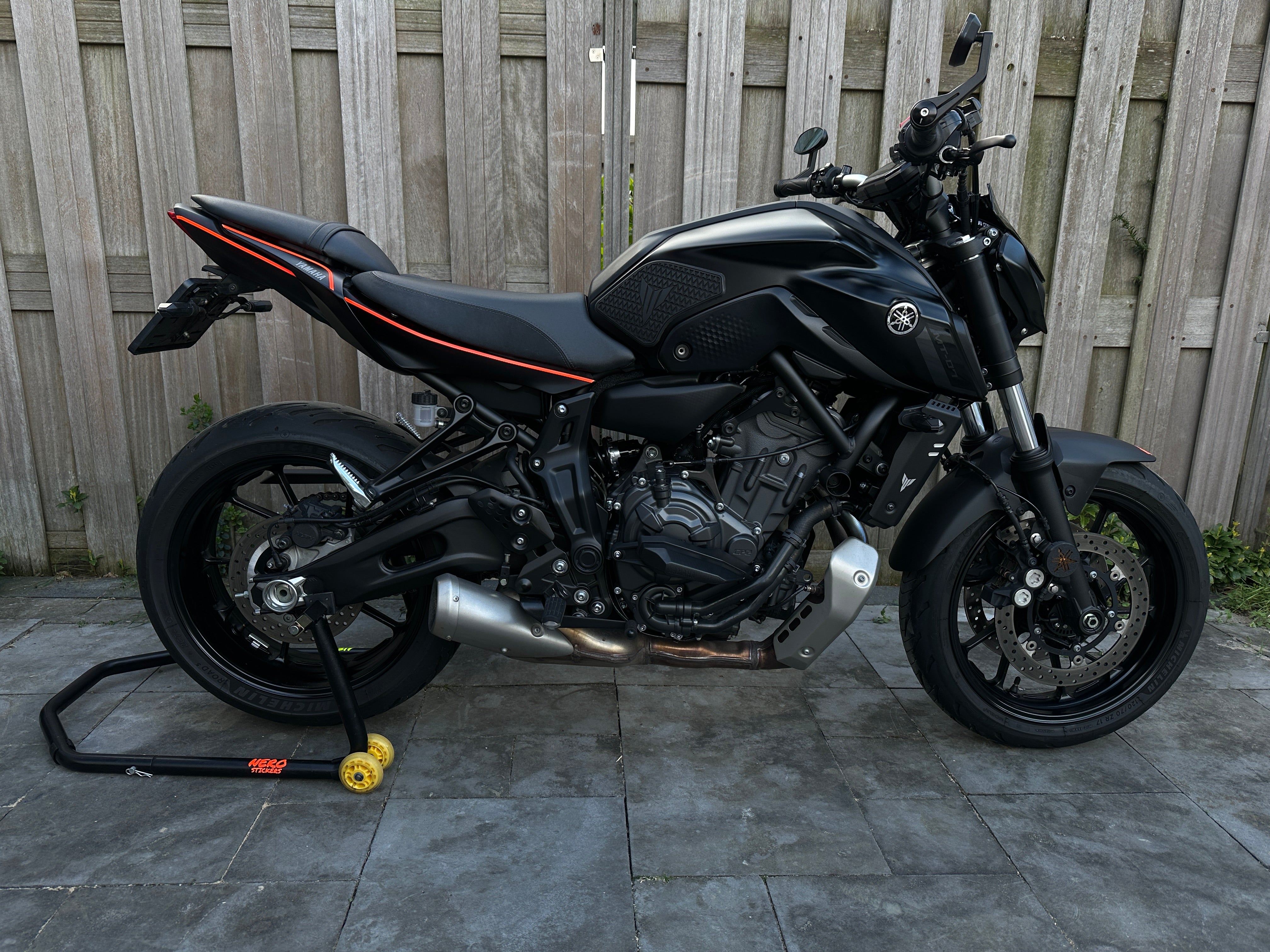 Yamaha MT07 Rear Seat Fender Sticker Set 1.0 – Nero Stickers