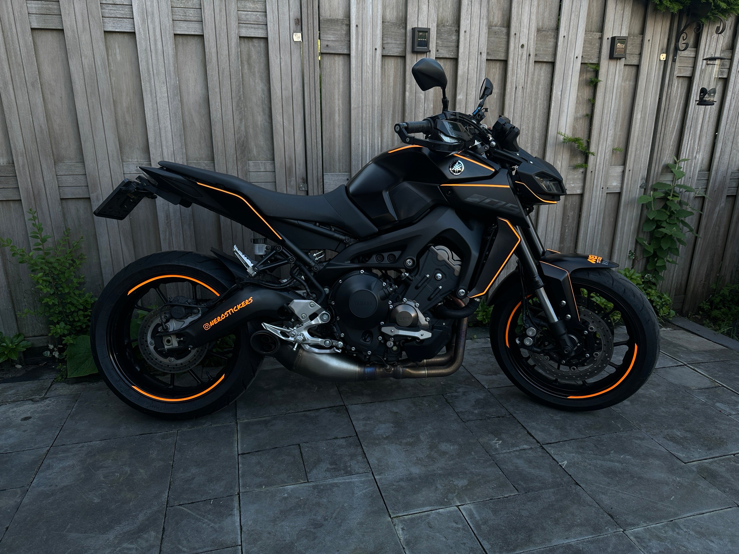 Yamaha MT09 Tron Stickerset (2017>2020)